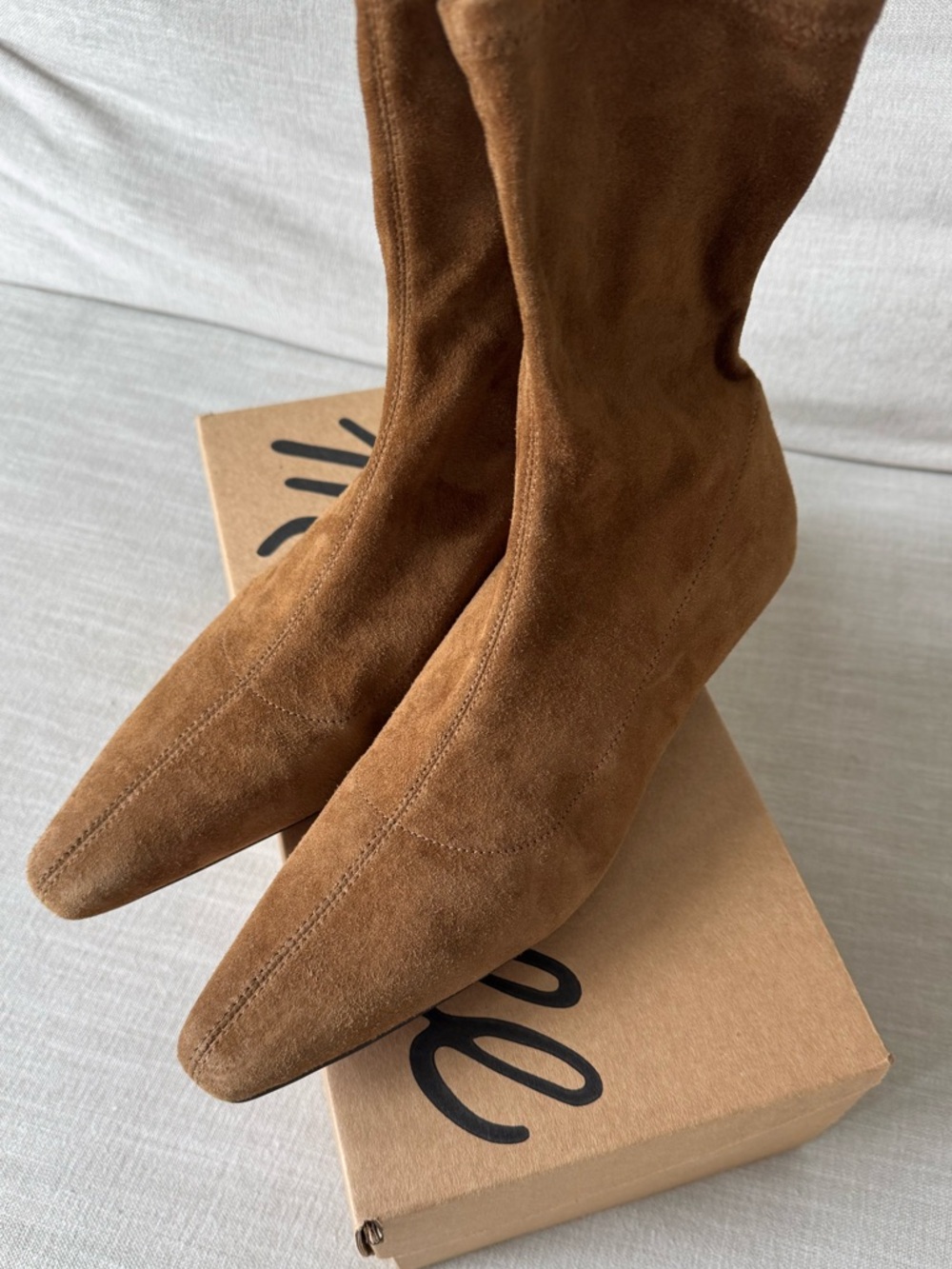 Madewell Suede Pointed Booties - Chestnut